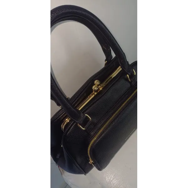 MADAME PIERRE CARDIN CON MANICI E CHIUSURA CLIC CLAC