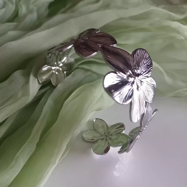 Bracciale rigido Fiori silver